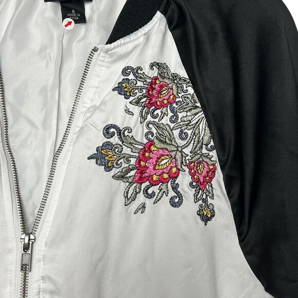 Vintage Y2K Bomber Jacket IZ Byer Size Small Satin Embroidered Baseball Retro - Picture 5 of 11